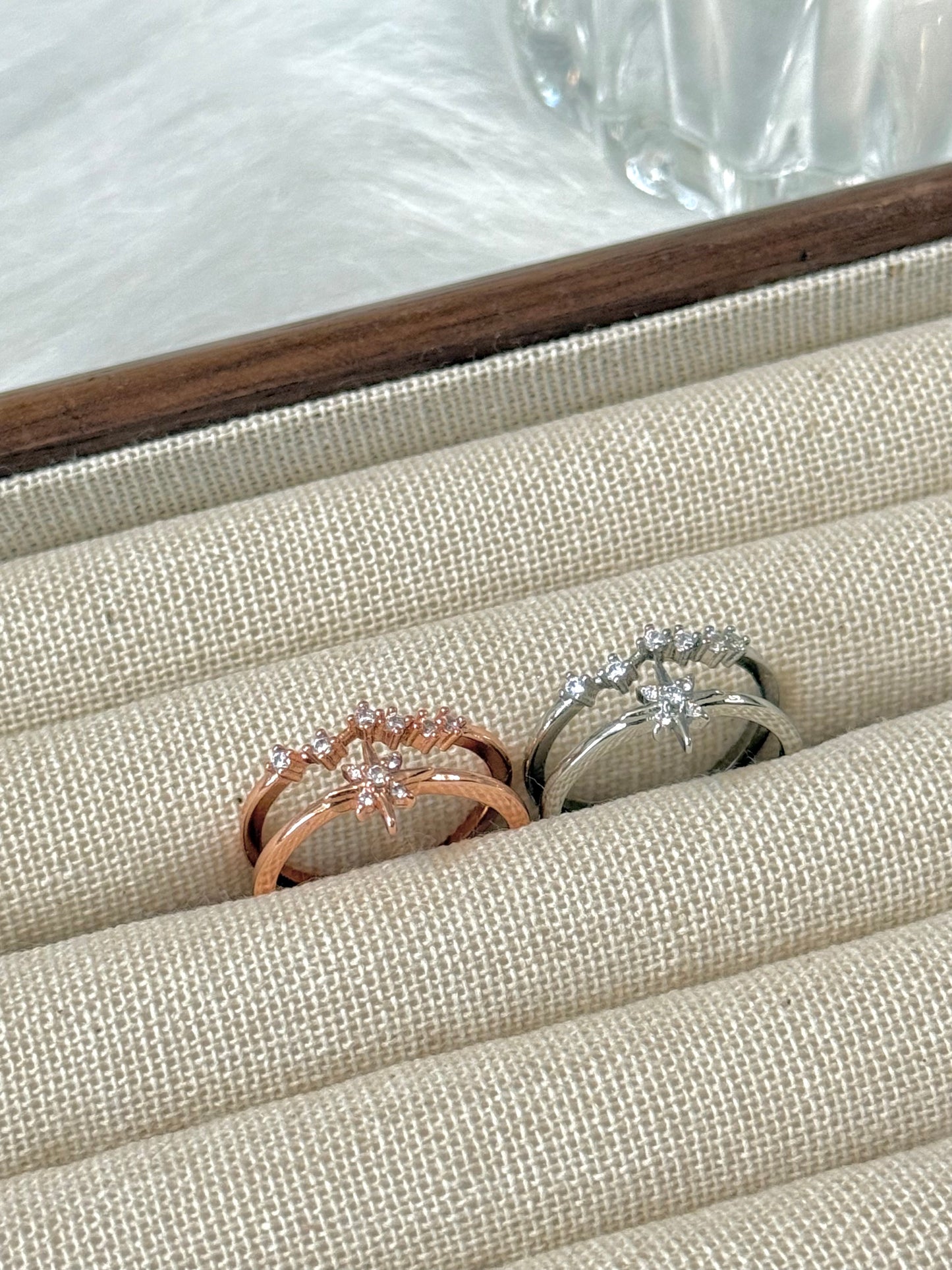 Unicursal hexagram rings
