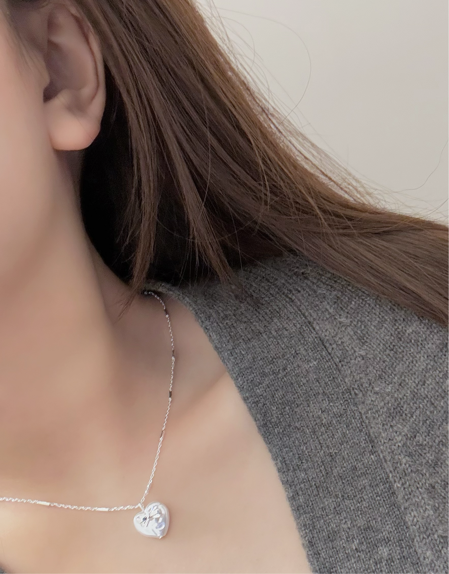 Baroque pearl ribbon necklace