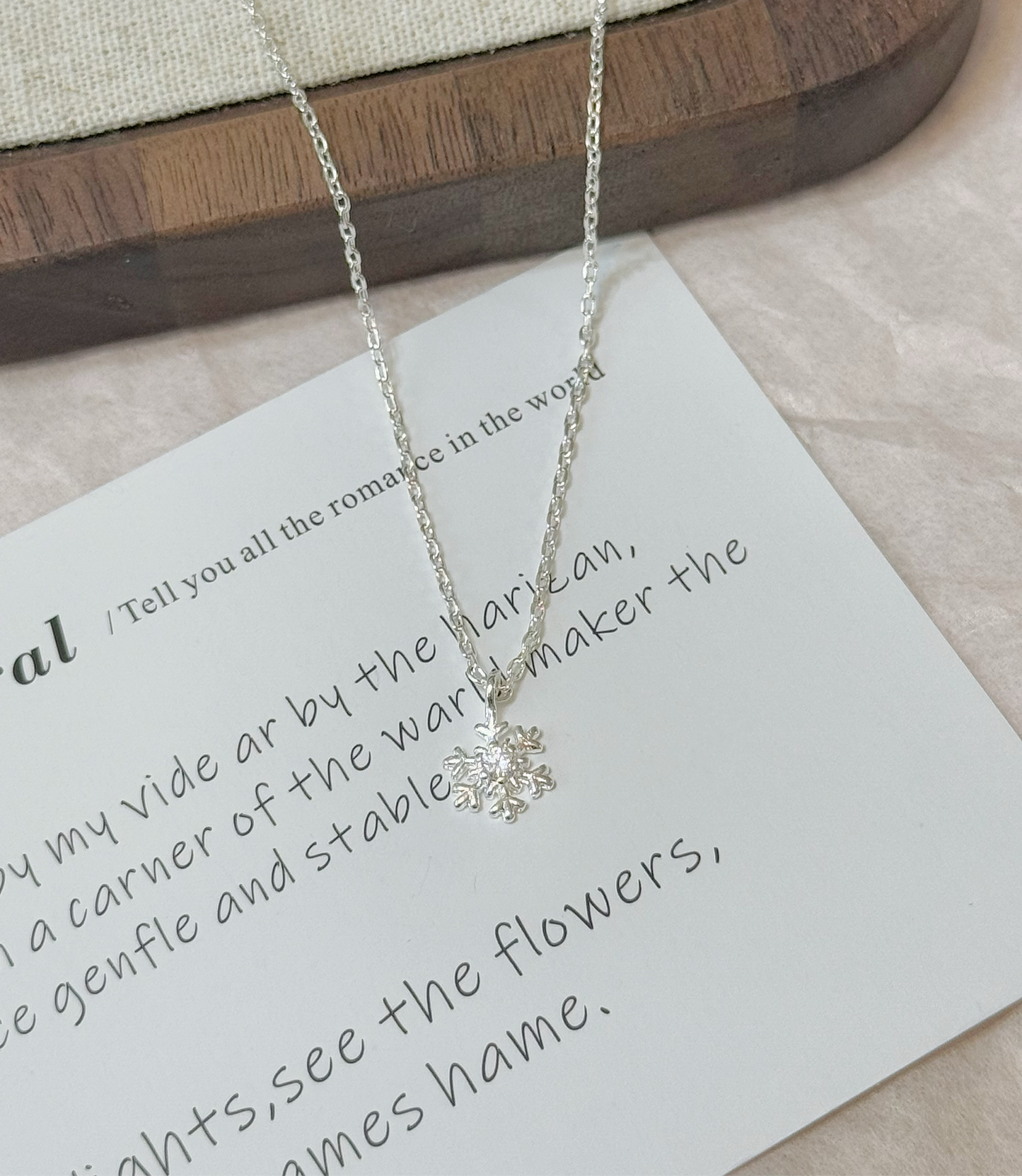 snowflake necklace❄️☃️