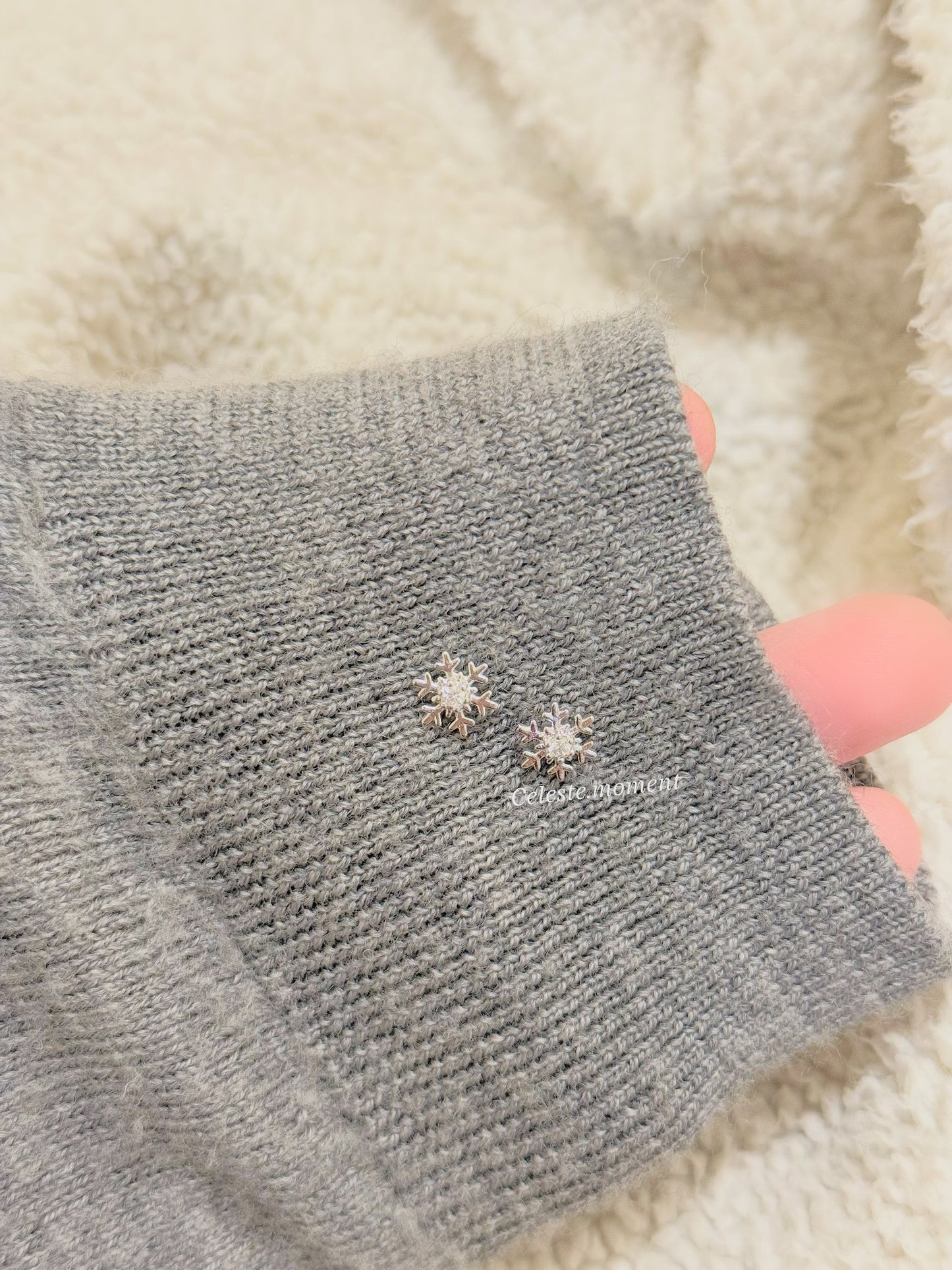 Snowflake earrings