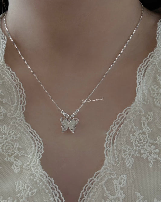 Cat eyes butterfly necklace